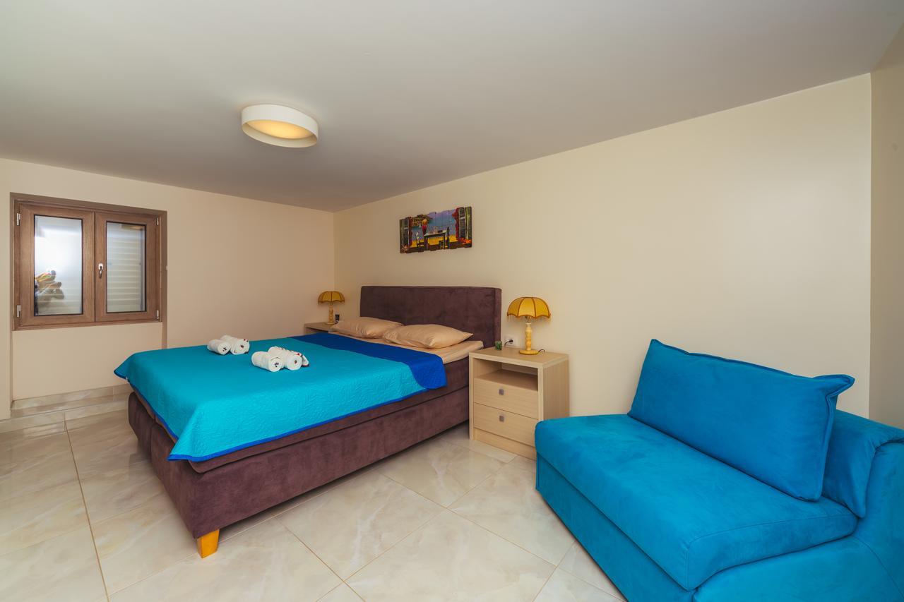 Apartments Galija Petrovac Lux Exterior photo