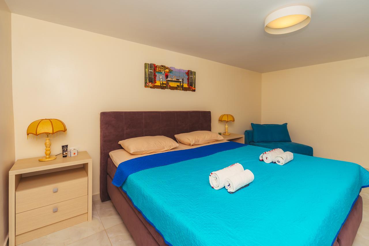 Apartments Galija Petrovac Lux Exterior photo